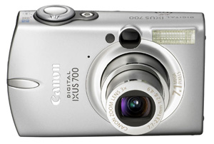 Canon PowerShot SD500 / IXUS 700 Digital Camera