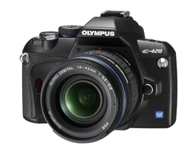 Olympus E-420 Digital Camera with 14-42mm lens