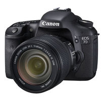 Canon EOS 7D Digital Camera with 18-200mm lens