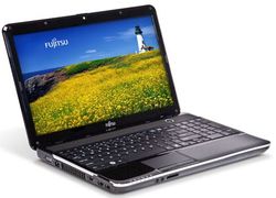 Fujitsu LIFEBOOK AH531 PC Notebook
